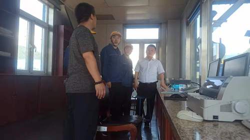 操作控制室.jpg